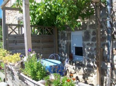 Gîte en pierre, Ardèche à Champis prox. Valence - campagne, très calme